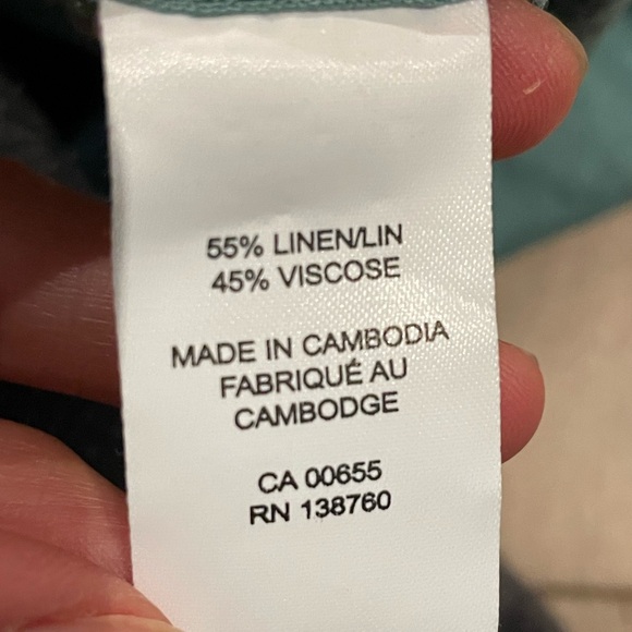 RW&Co. Linen off the shoulder top - Picture 8 of 9